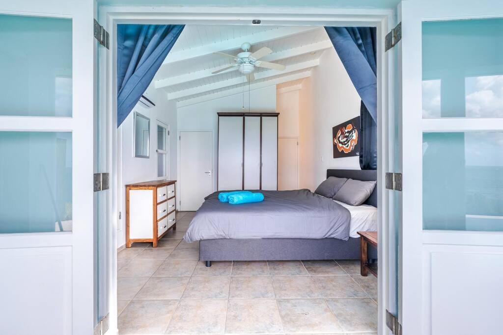 Cliff Cottage- Vacation Villa With Breath Taking Sea View Kralendijk  Exterior photo